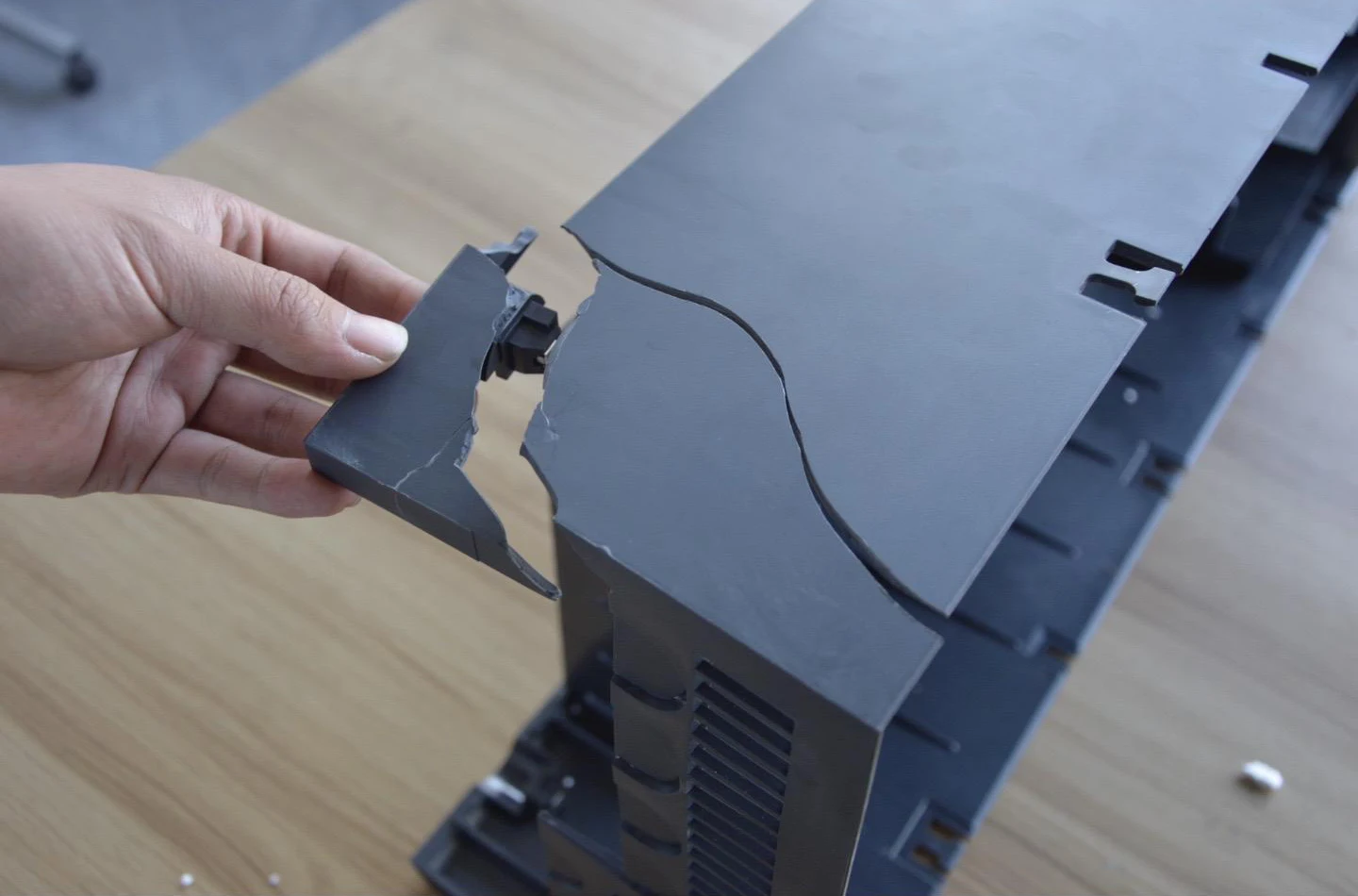 Plastic Part Cracking: Causes and CNC Solutions - Full-Service ...